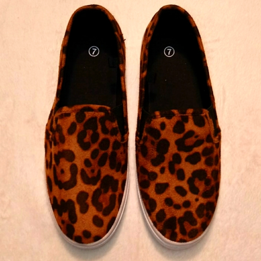 Women's Leopard Print Slide On Shoes - Picture 4 of 7